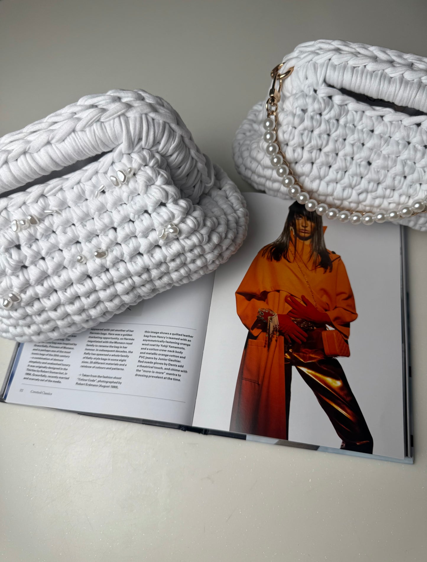 👝🤍PEARL HANDBAG (MEDIUM)